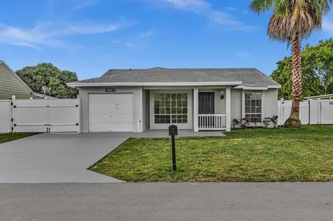 8316 Huntsman Place Boca Raton FL 33433