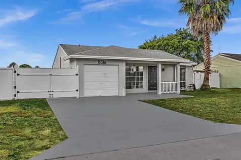 8316 Huntsman Place Boca Raton FL 33433