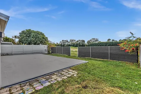 8316 Huntsman Place Boca Raton FL 33433