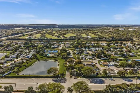 8316 Huntsman Place Boca Raton FL 33433
