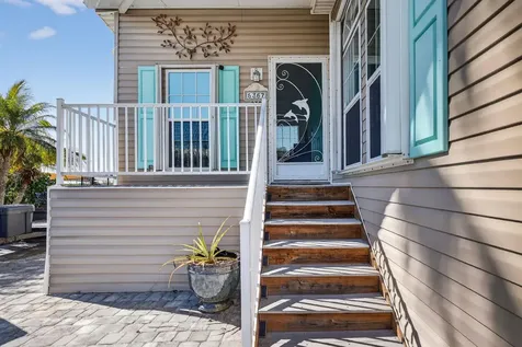 5367 Montego Circle Hutchinson Island FL 34949