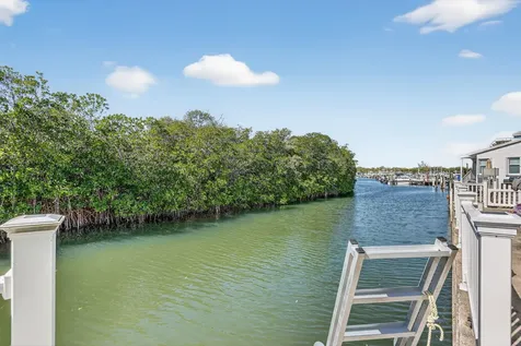 5367 Montego Circle Hutchinson Island FL 34949