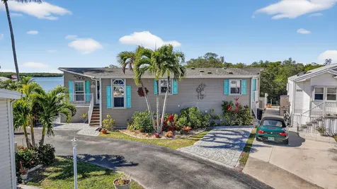 5367 Montego Circle Hutchinson Island FL 34949