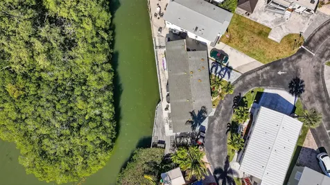 5367 Montego Circle Hutchinson Island FL 34949