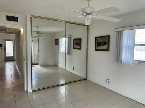277 Seville L Delray Beach FL 33446