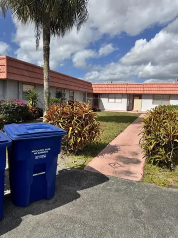 277 Seville L Delray Beach FL 33446