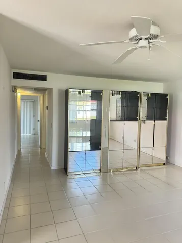 277 Seville L Delray Beach FL 33446