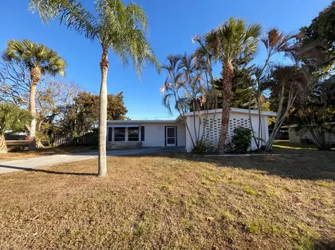 141 Se Calmoso Drive Port Saint Lucie FL 34983