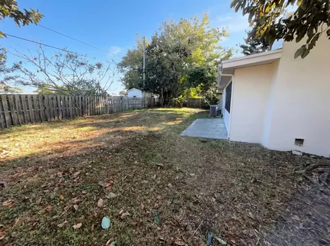 141 Se Calmoso Drive Port Saint Lucie FL 34983