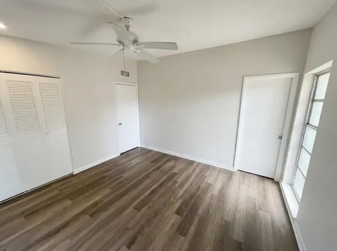 141 Se Calmoso Drive Port Saint Lucie FL 34983