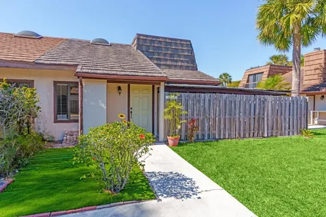 4236 Palm Bay Circle West Palm Beach FL 33406