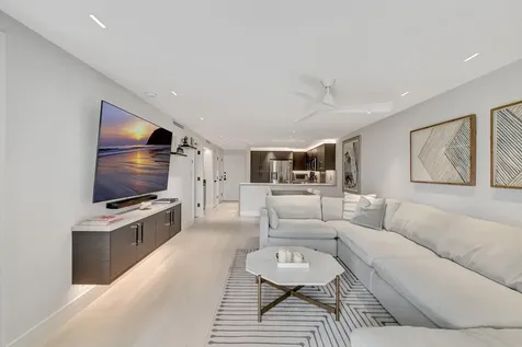 6699 Nw 2nd Avenue Boca Raton FL 33487