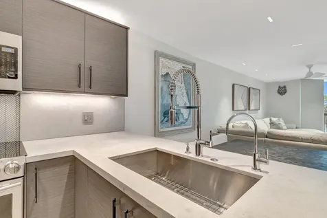 6699 Nw 2nd Avenue Boca Raton FL 33487