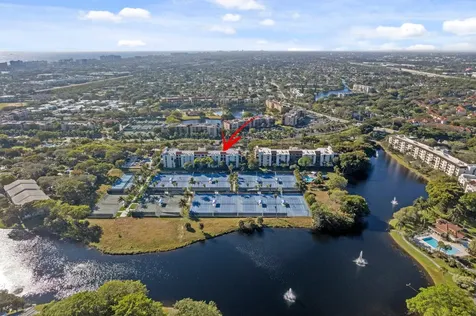 825 Egret Circle Delray Beach FL 33444