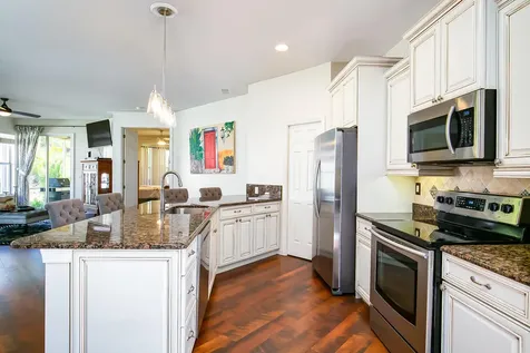 607 Sw Treasure Cove Port Saint Lucie FL 34986