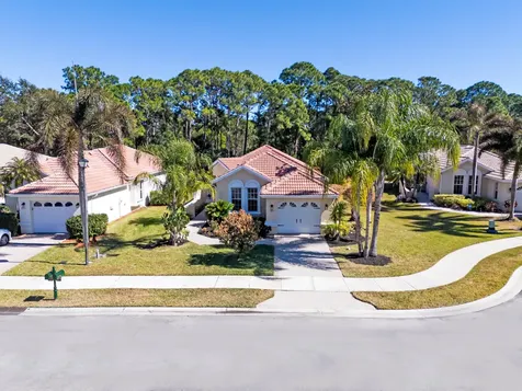 607 Sw Treasure Cove Port Saint Lucie FL 34986