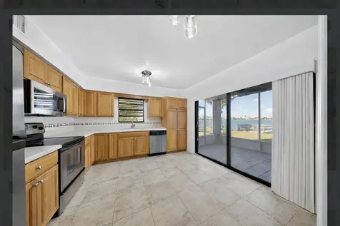 3206 S Lakeview Circle Fort Pierce FL 34949