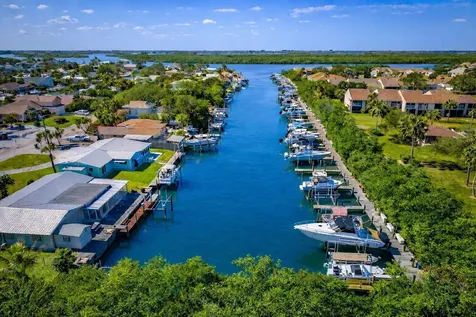 3206 S Lakeview Circle Fort Pierce FL 34949