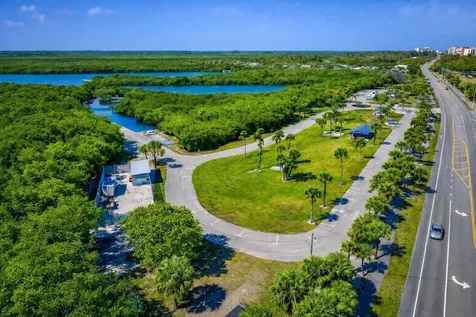 3206 S Lakeview Circle Fort Pierce FL 34949