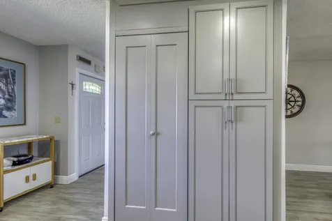 1720 Nw 20th Avenue Delray Beach FL 33445