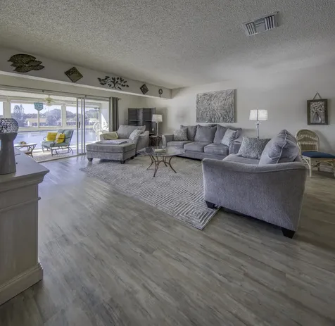 1720 Nw 20th Avenue Delray Beach FL 33445