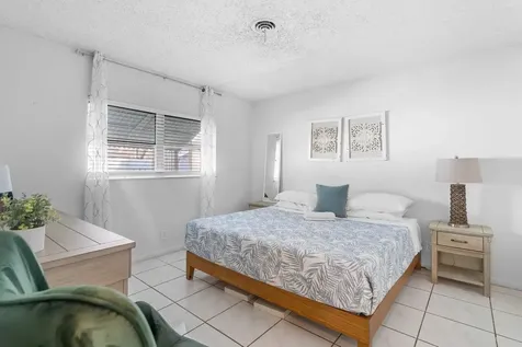 262 SE 9th Avenue Deerfield Beach FL 33441