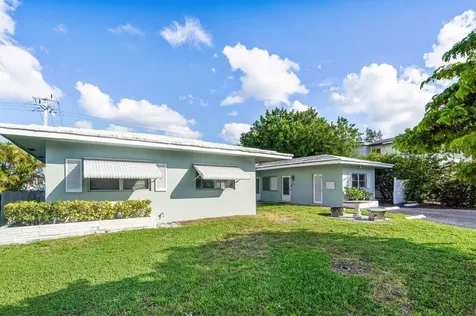 262 SE 9th Avenue Deerfield Beach FL 33441