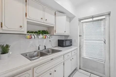 262 SE 9th Avenue Deerfield Beach FL 33441