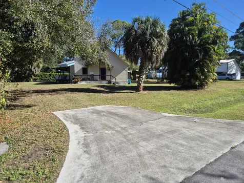 5516 Spruce Drive Fort Pierce FL 34982