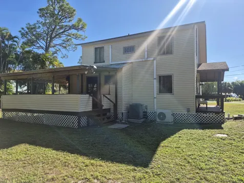 5516 Spruce Drive Fort Pierce FL 34982