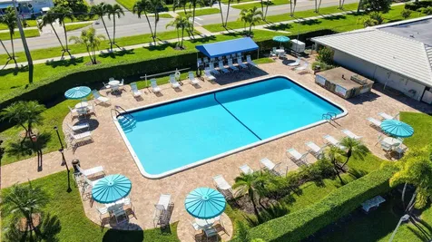 105 Sw 9th Street Boynton Beach FL 33426