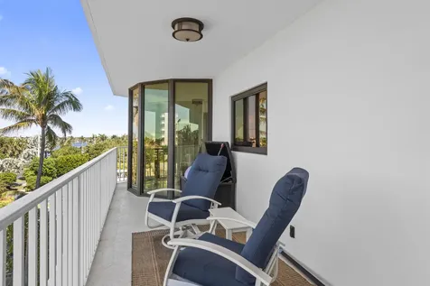 2917 S Ocean Boulevard Highland Beach FL 33487