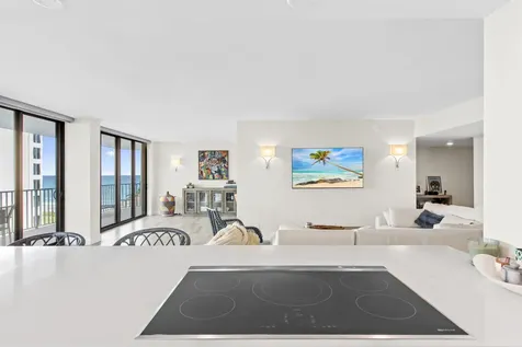 2917 S Ocean Boulevard Highland Beach FL 33487