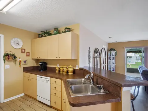 48 Mariposa Lane Port Saint Lucie FL 34952