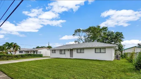 2016 Avenue Riviera Beach FL 33404