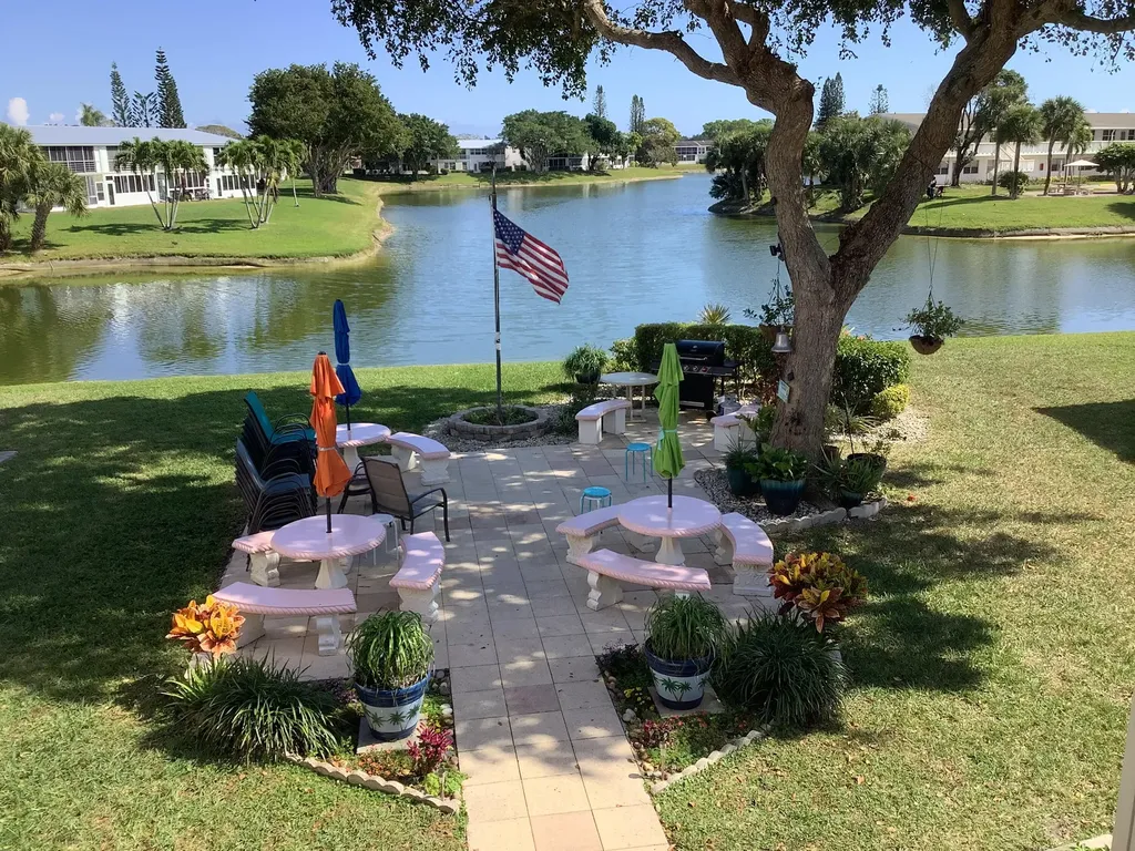 47 Berkshire B Crescent West Palm Beach FL 33417