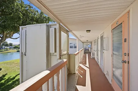 47 Berkshire B Crescent West Palm Beach FL 33417