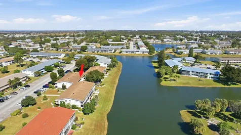 47 Berkshire B Crescent West Palm Beach FL 33417