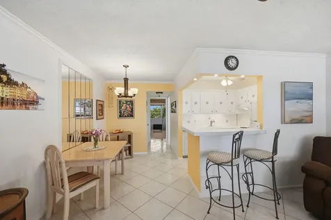 47 Berkshire B Crescent West Palm Beach FL 33417