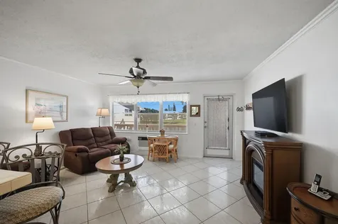 47 Berkshire B Crescent West Palm Beach FL 33417