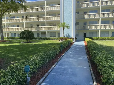 2054 Ainslie D Boca Raton FL 33434