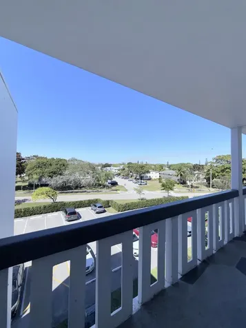 4108 Oakridge V Deerfield Beach FL 33442
