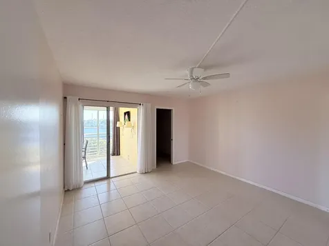 4108 Oakridge V Deerfield Beach FL 33442