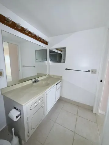 4108 Oakridge V Deerfield Beach FL 33442