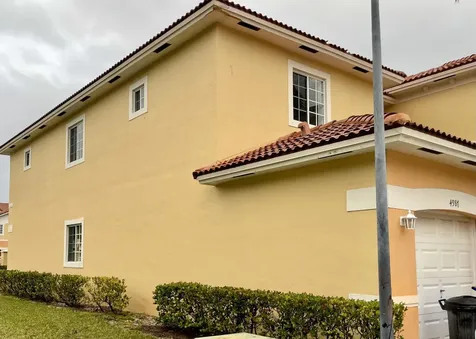 4987 SE Mariner Garden Circle Stuart FL 34997