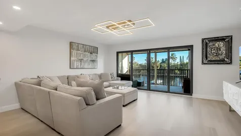 240 Captains Walk Delray Beach FL 33483