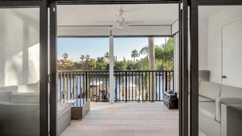 240 Captains Walk Delray Beach FL 33483