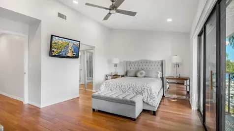 240 Captains Walk Delray Beach FL 33483