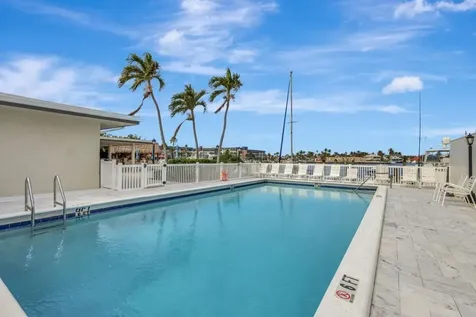 240 Captains Walk Delray Beach FL 33483