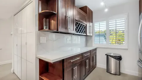 240 Captains Walk Delray Beach FL 33483